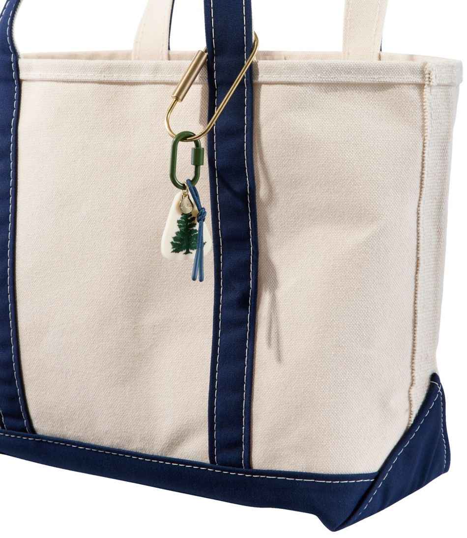 L.L.Bean Carabiner Tassel Charm, Tree NEW|BAG & TRAVEL