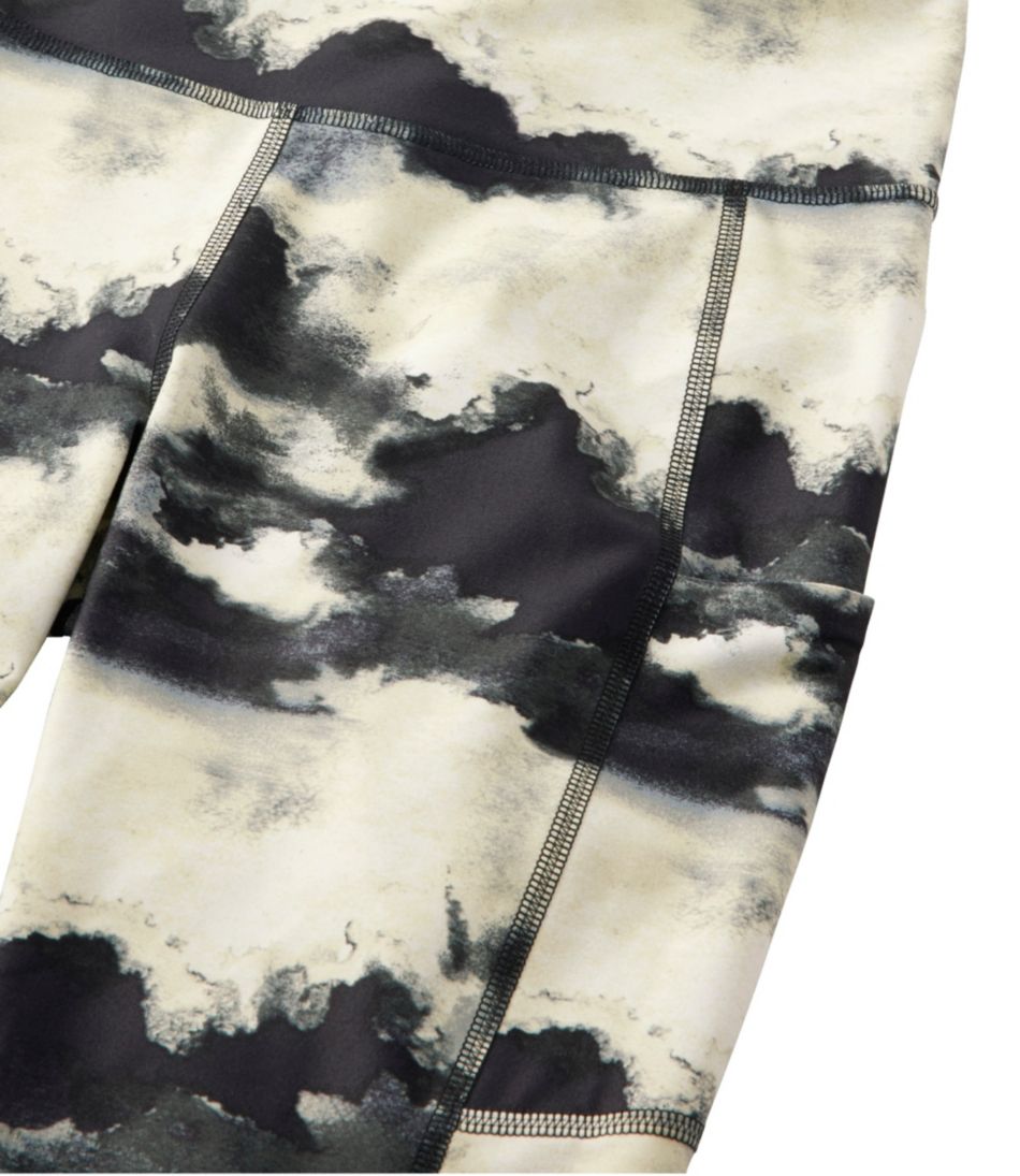 L.L.Bean Women's Everyday Performance 7/8 Leggings, High-Rise Pocket Print CLOTHING|SALE