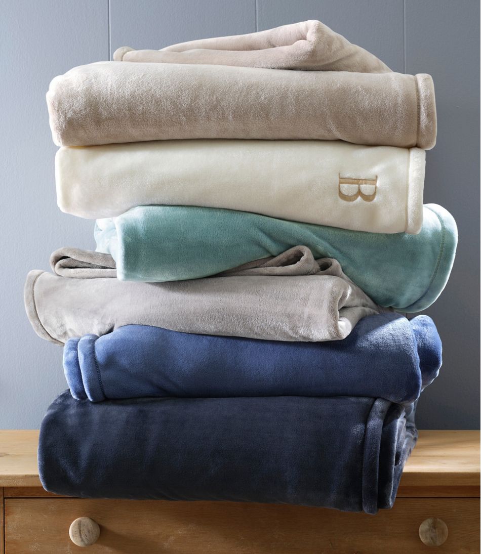 L.L.Bean Wicked Cozy Blanket HOME GOODS