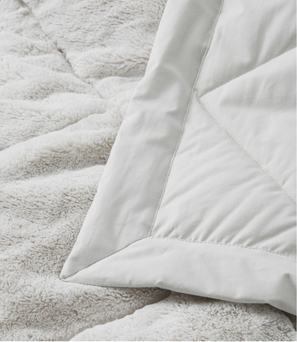 L.L.Bean Ultraplush Primaloft Blanket HOME GOODS
