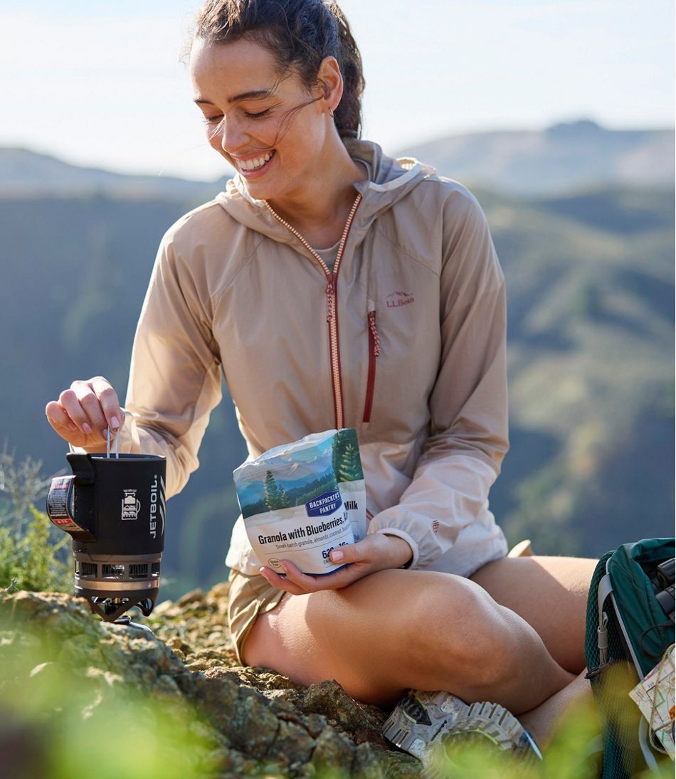 L.L.Bean Women's Stowaway Windbreaker OUTERWEAR|SALE