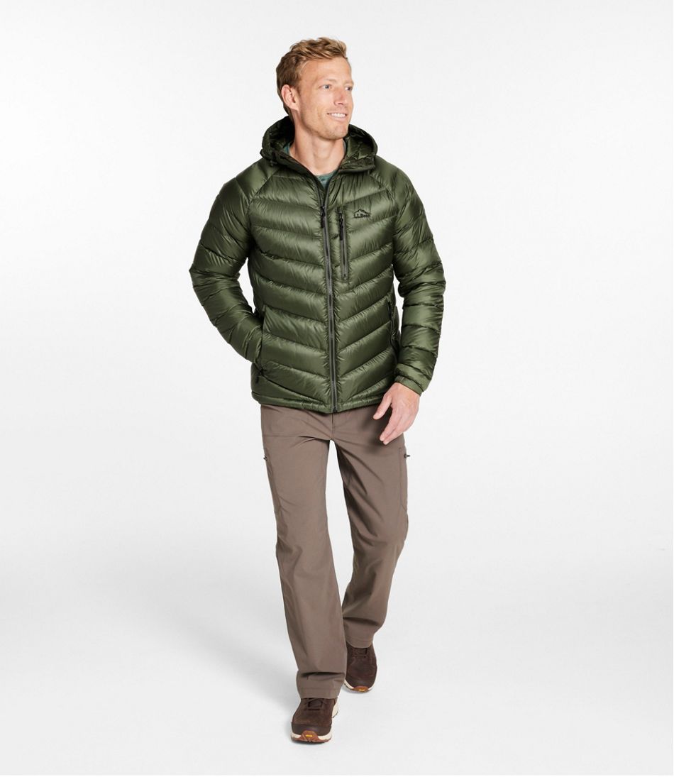 L.L.Bean Men's Ultralight 850 Down Hooded Jacket OUTERWEAR