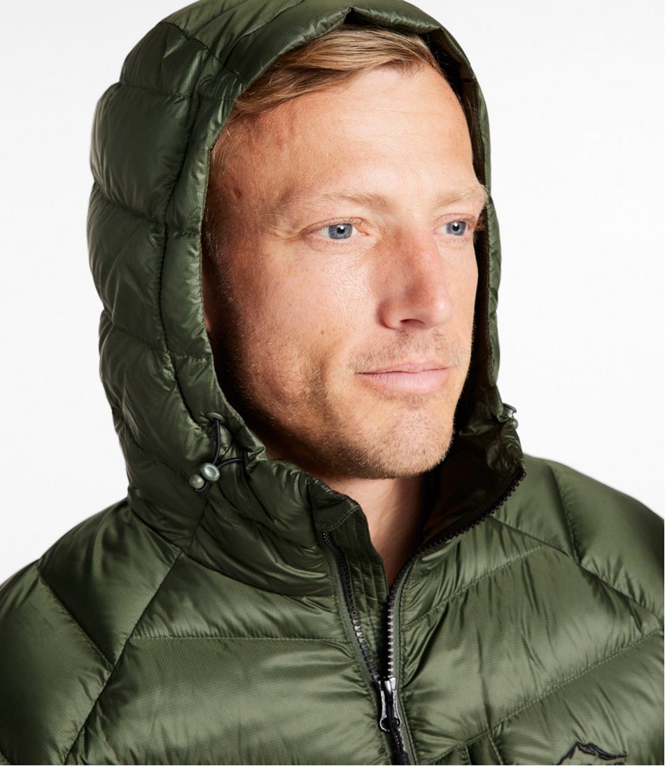 L.L.Bean Men's Ultralight 850 Down Hooded Jacket OUTERWEAR