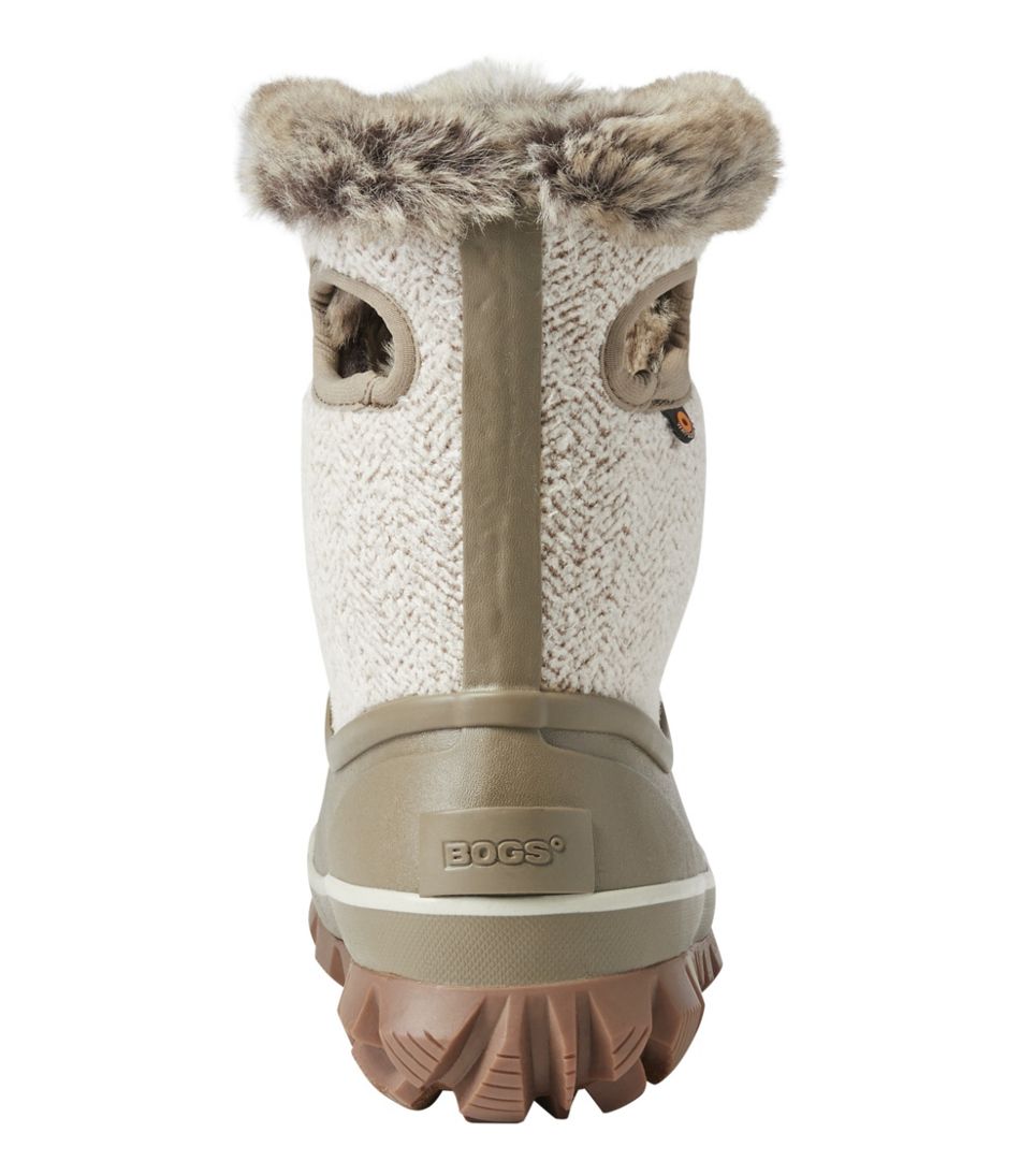 L.L.Bean Women's Bogs Arcata Cozy Chevron Boots FOOTWEAR|SALE
