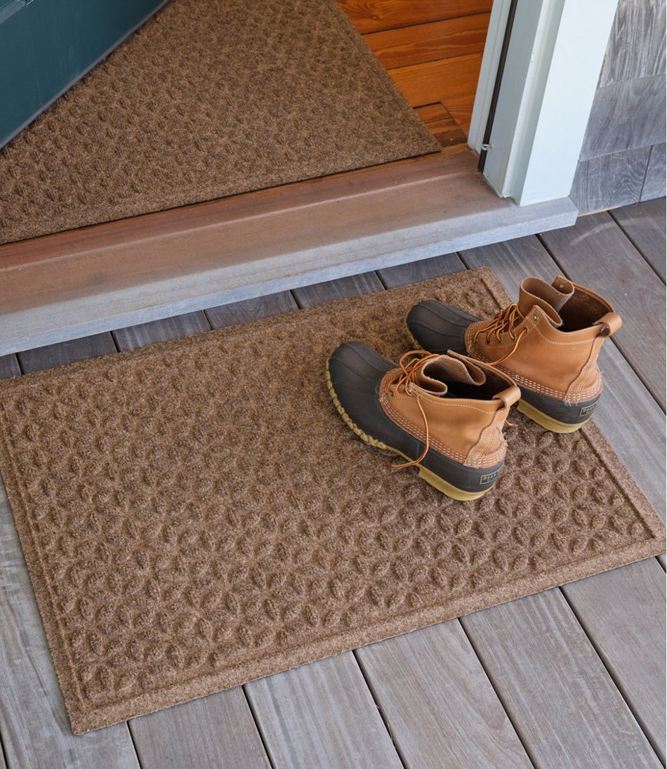 L.L.Bean Heavyweight Recycled Waterhog Doormat, Blooming Circles HOME GOODS
