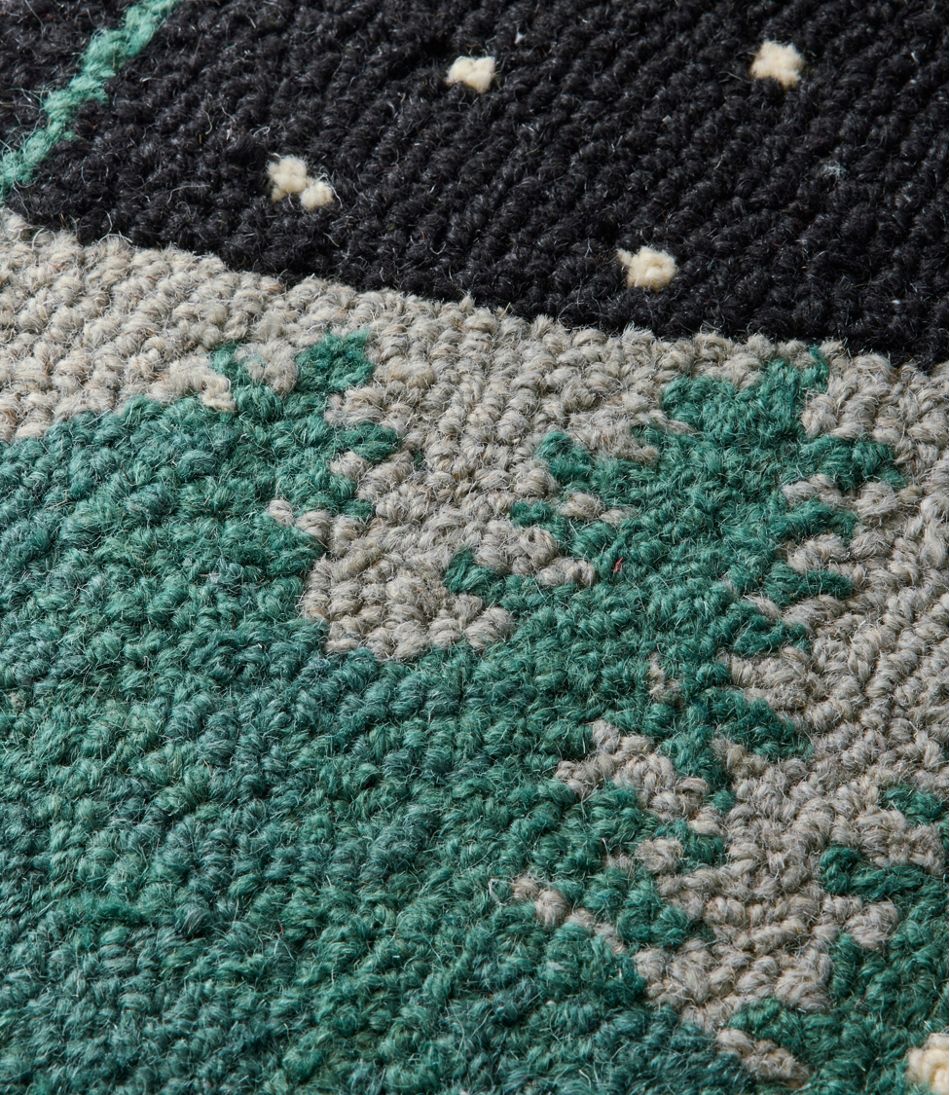 L.L.Bean Wool Hooked Novelty Rug, Winter Woods HOME GOODS