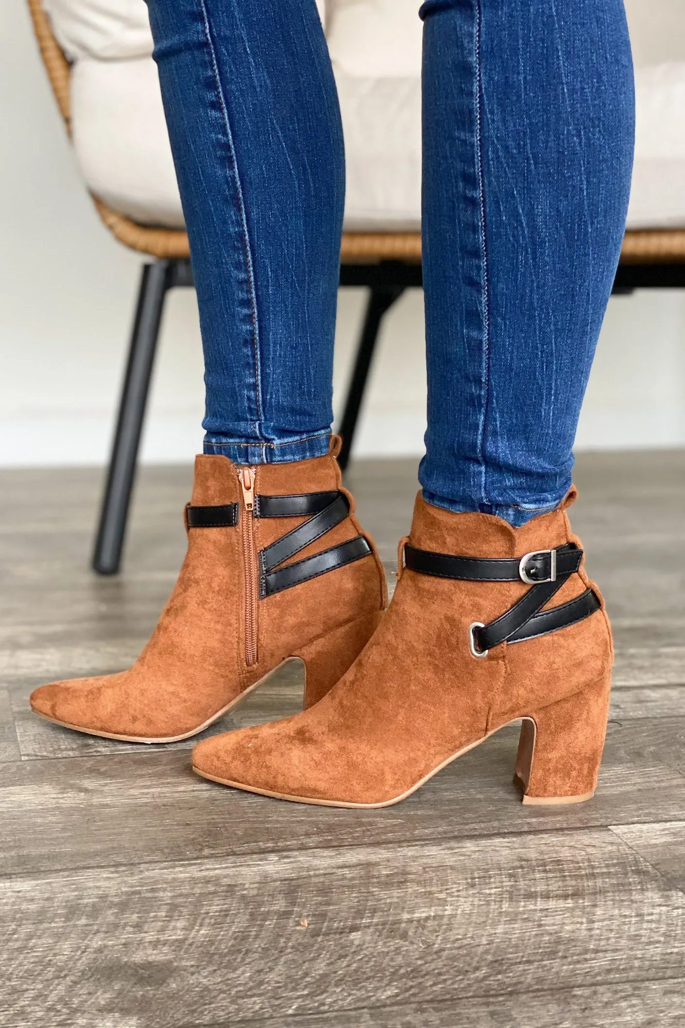 Ariana Bootie: Camel