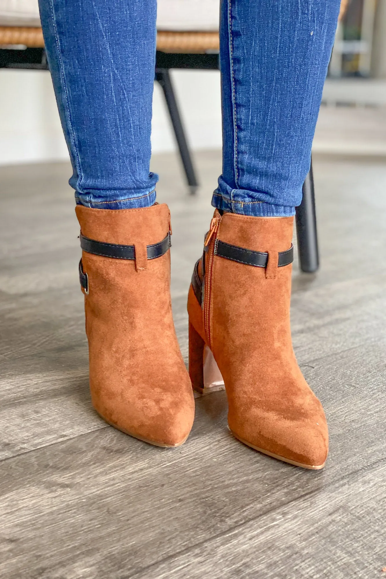 Ariana Bootie: Camel