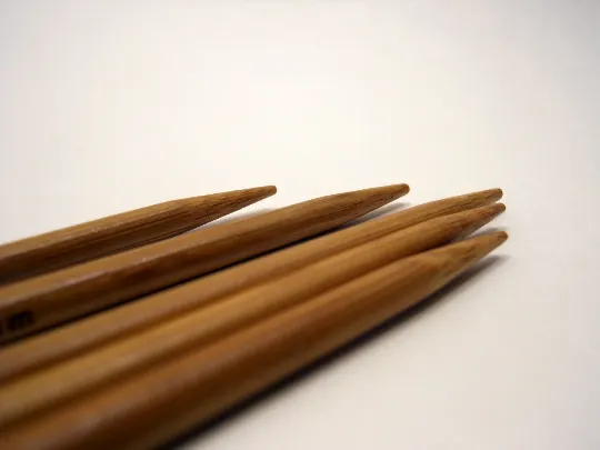 Double Pointed Bamboo Knitting Needles Sizes US 0-8 Metric 2mm - 5mm Extra Short 5"