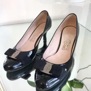 SALVATORE FERRAGAMO Vara Bow Mid-Heel Patent Leather Pumps