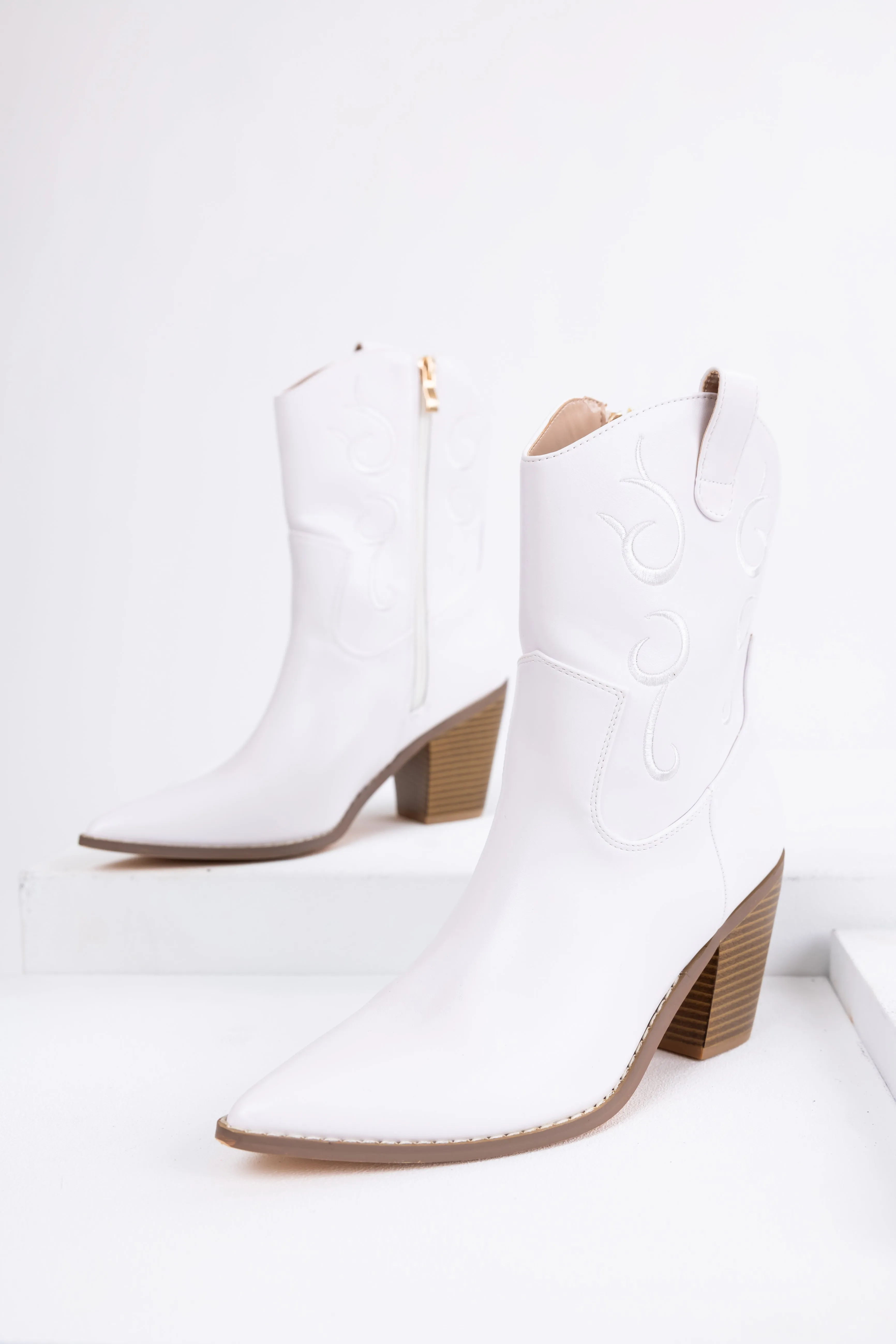 White Embroidered Pointed Toe Western Booties