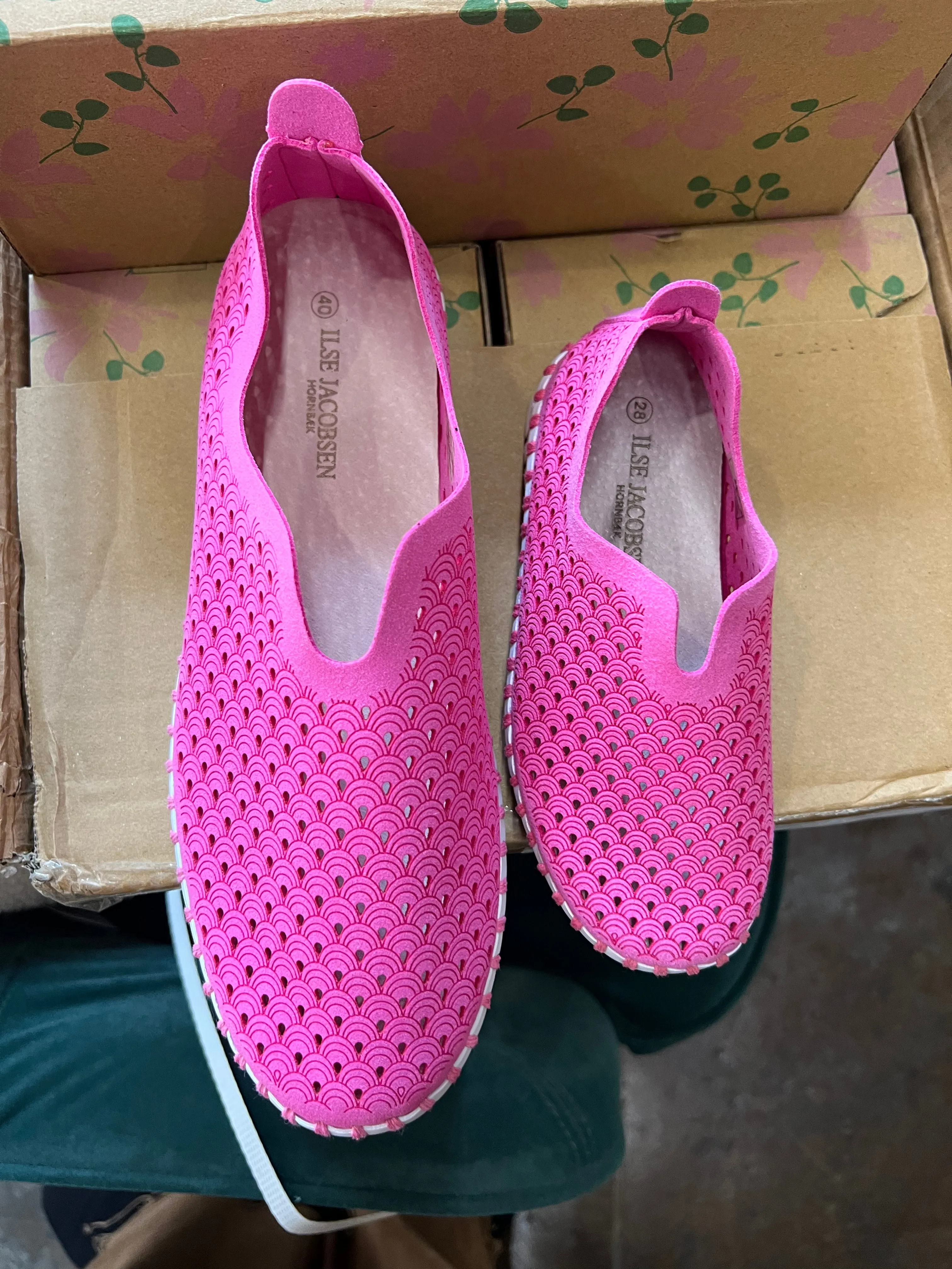 Women's Tulip Slip On Flat