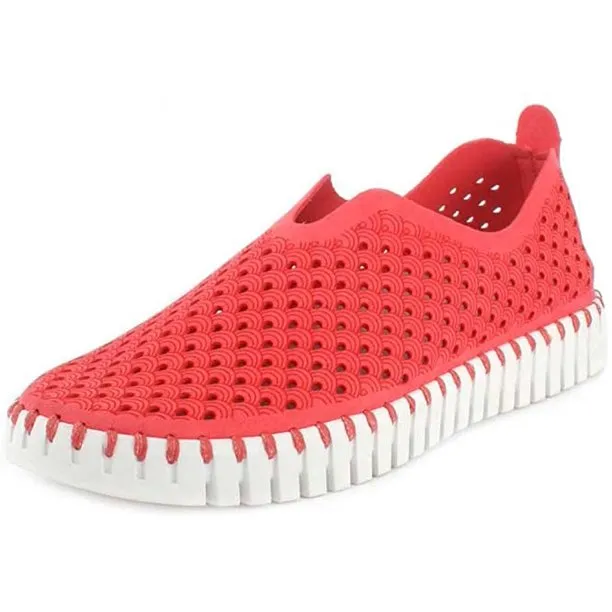 Women's Tulip Slip On Flat